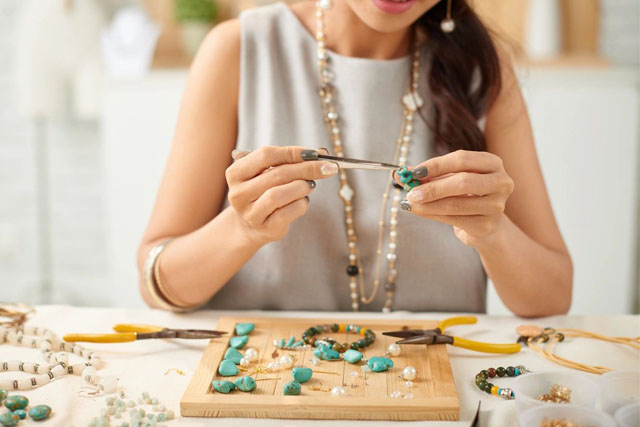 Best jewelry making hot sale kits for adults